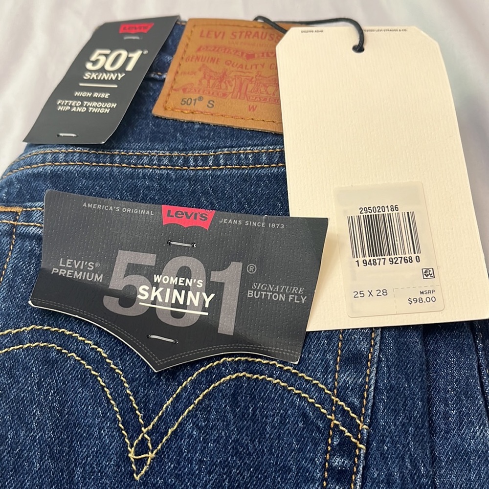 NWT Levi's 501 High Rise Skinny Jeans